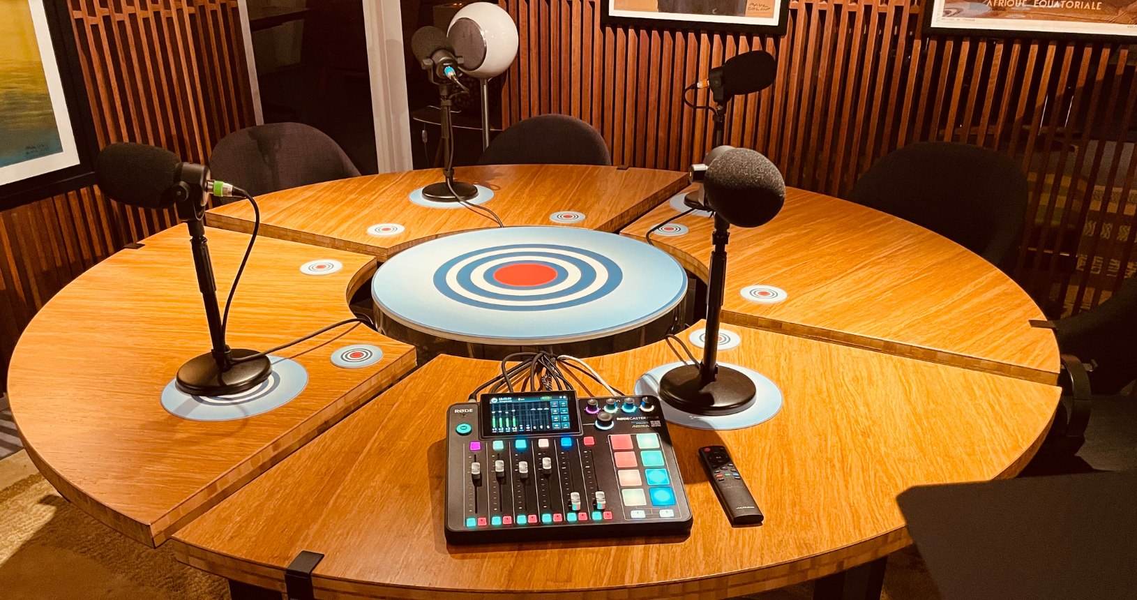 podcast-table