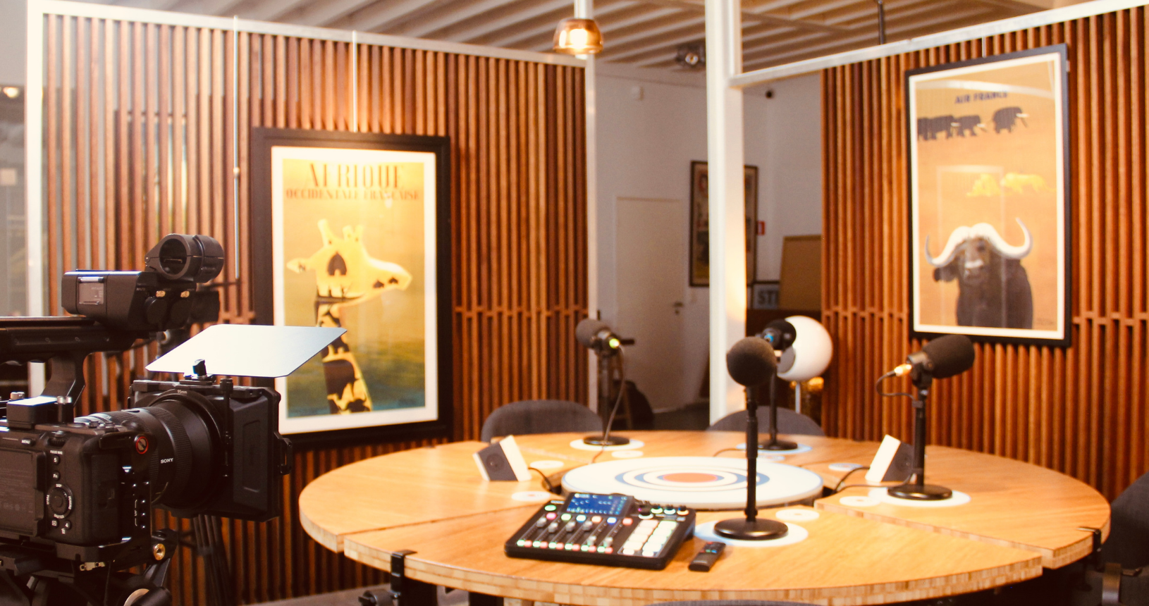 podcast-table-camera2